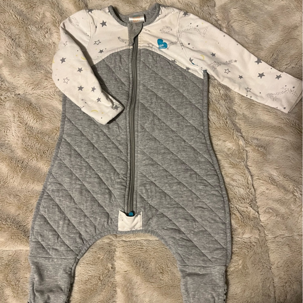 Love to Dream Gray Sleep Suit with Star Pattern